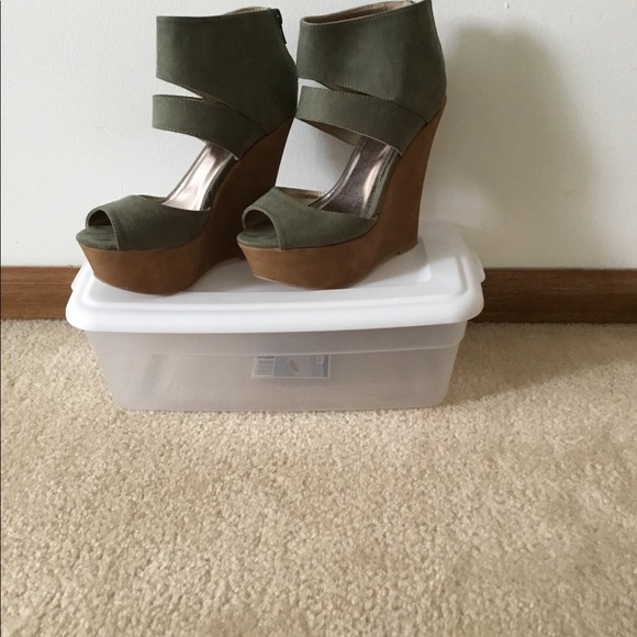 Meet your Posher, Michelle - Picture 3 of 4